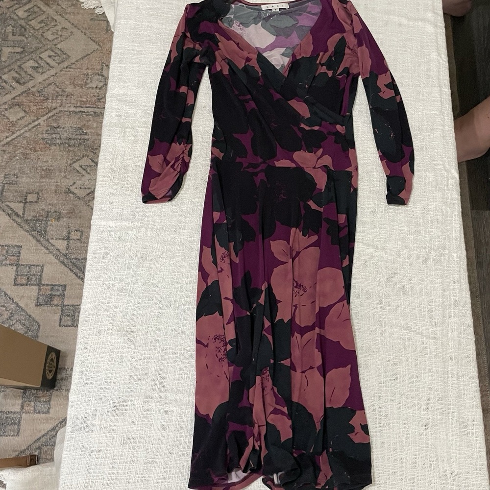 Cabi Dress Size Small Shadow Floral #837 Women Faux Wrap‎ Midi  Purple Stretch